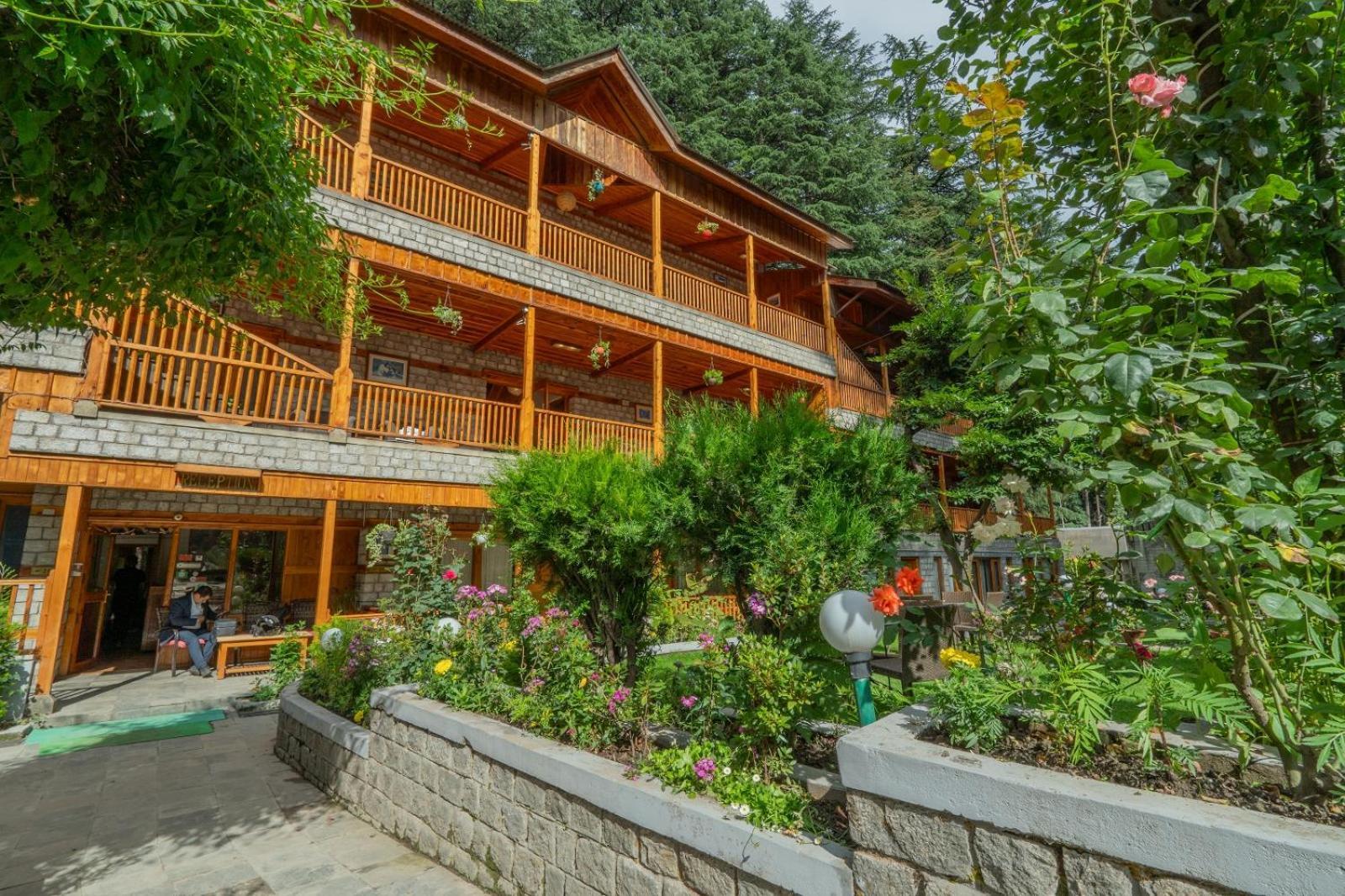 Hotel Negi'S Mayflower A Heritage Since 1965 Manāli Kültér fotó