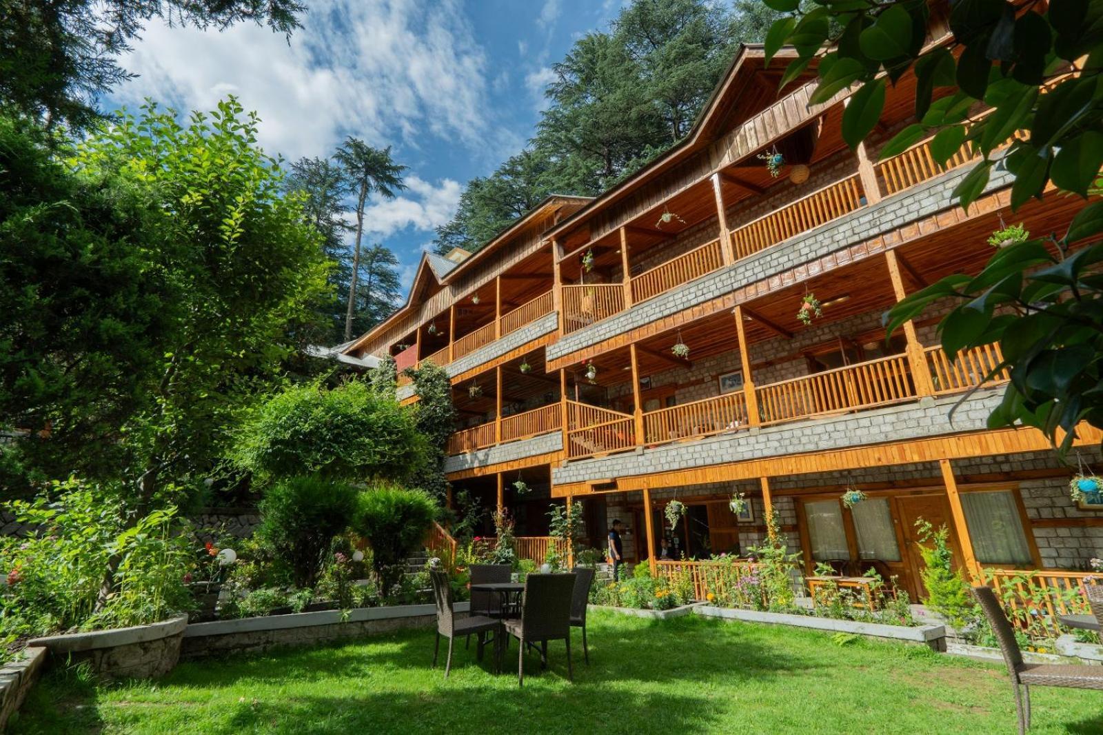 Hotel Negi'S Mayflower A Heritage Since 1965 Manāli Kültér fotó