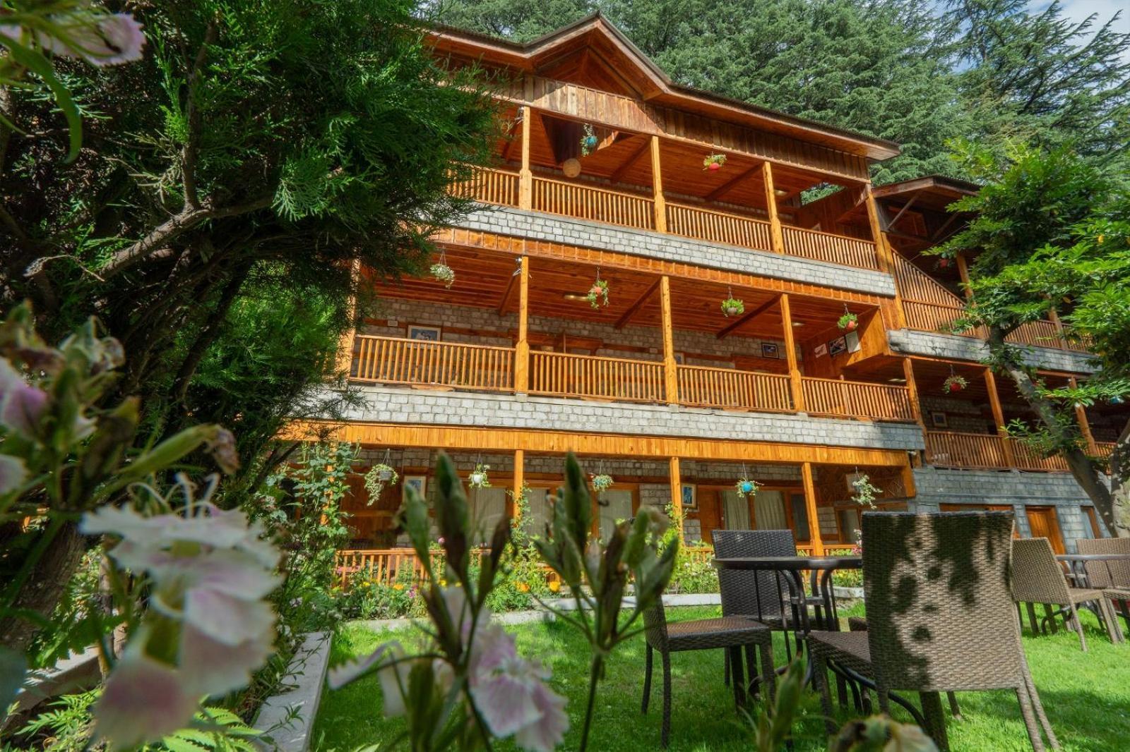 Hotel Negi'S Mayflower A Heritage Since 1965 Manāli Kültér fotó